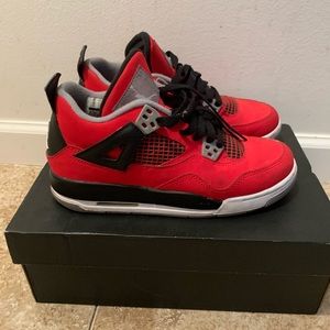 Jordan retro 4